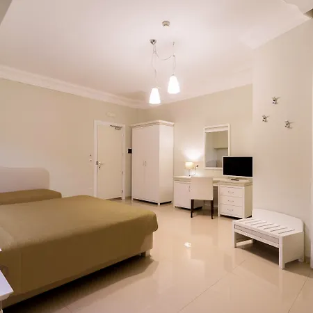 호텔 Victoria Palace & Zen Wellness 4*