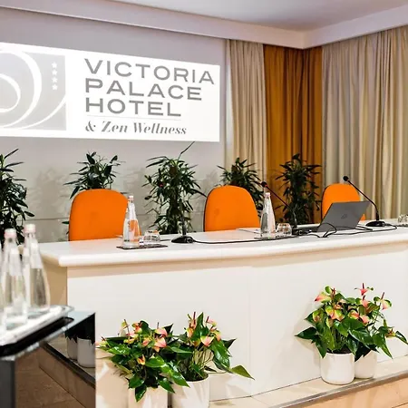 Victoria Palace & Zen Wellness 4* גאליפולי