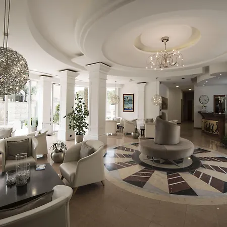 מלון Victoria Palace & Zen Wellness גאליפולי