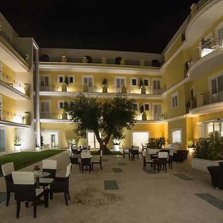 Victoria Palace & Zen Wellness מלון גאליפולי