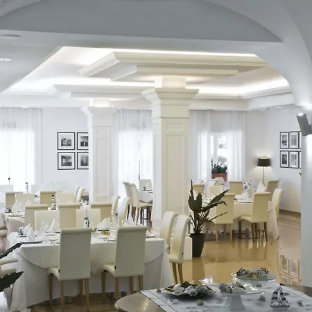 מלון Victoria Palace & Zen Wellness גאליפולי