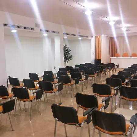 מלון Victoria Palace & Zen Wellness