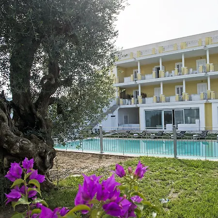 מלון Victoria Palace & Zen Wellness גאליפולי