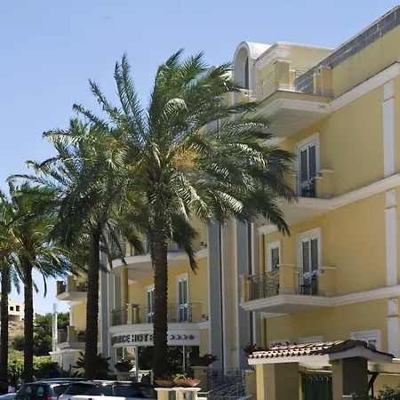 מלון Victoria Palace & Zen Wellness