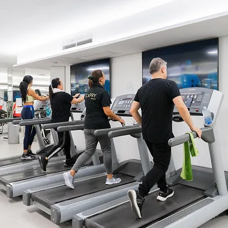 Victoria Palace & Zen Wellness מלון 4*